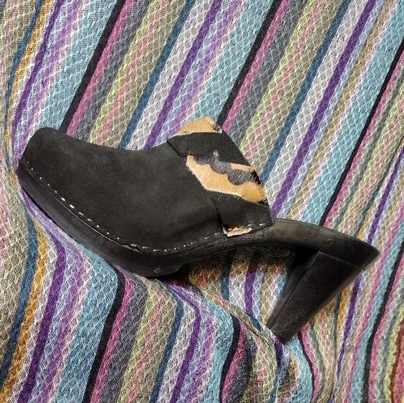 SOLD- 🍄 Liz Claiborne Mule Clogs 🍄 - Picture 1 of 11